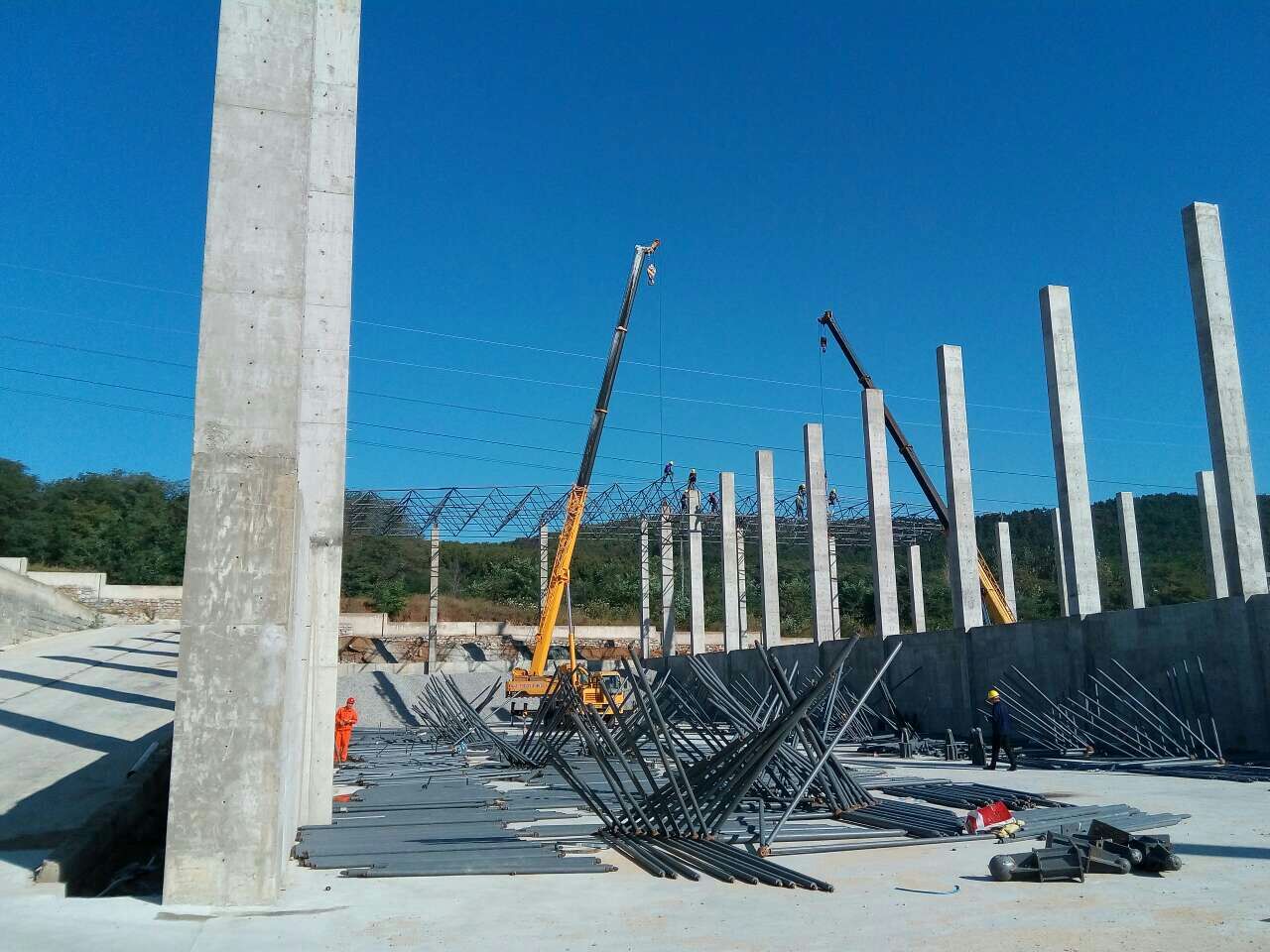 普兰店搅拌站网架